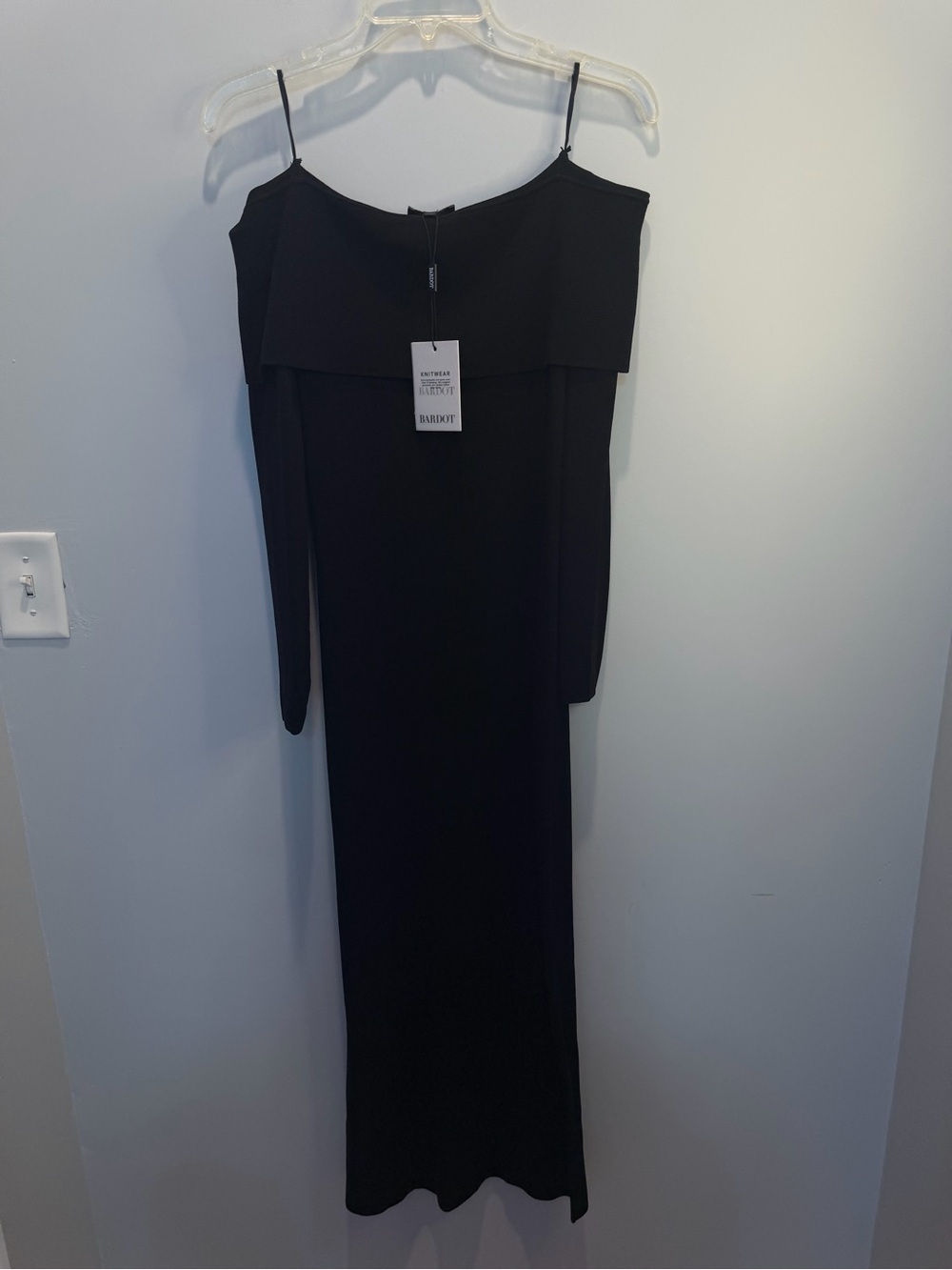Bardot Black Off-Shoulder Long Sleeve Midi Dress - Picture 4 of 8
